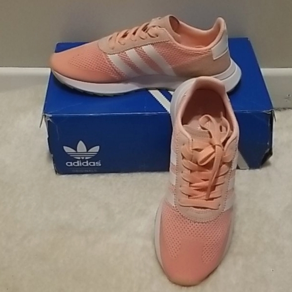 Adidas Originals Flashback Sneaker - Picture 2 of 4